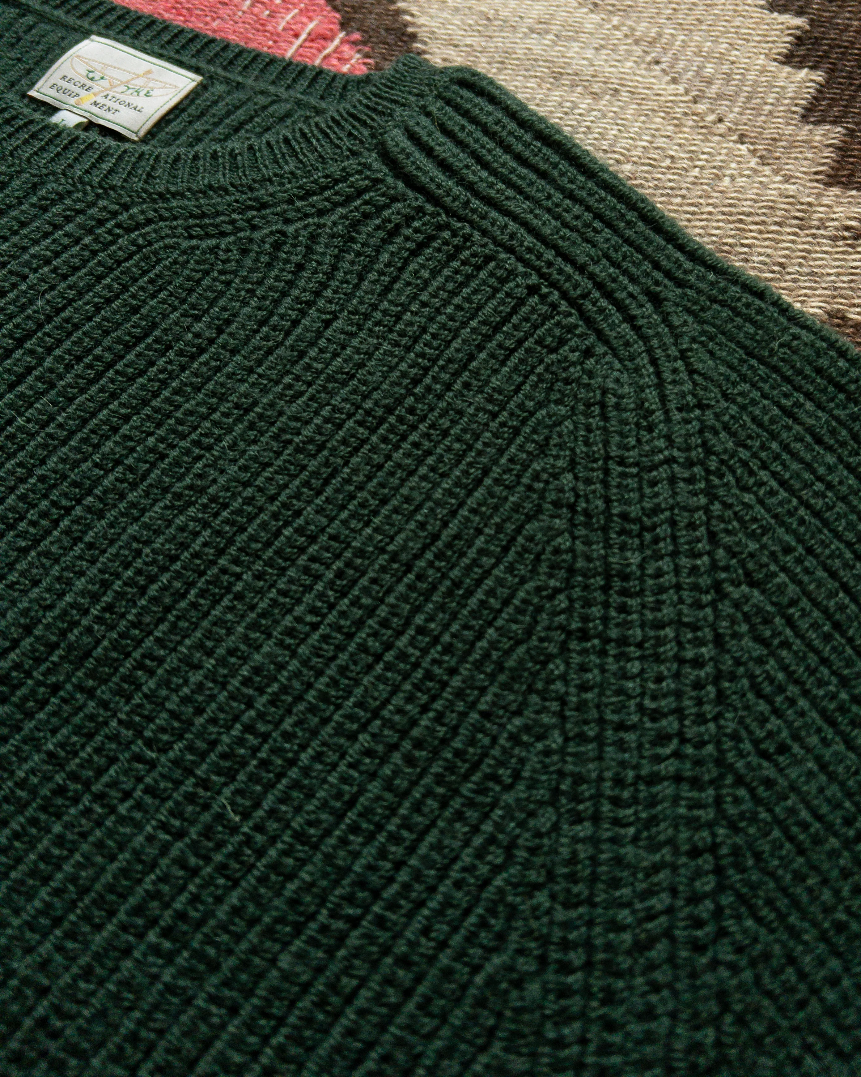 Highland Shakerknit Sweater - Evergreen - Image 3